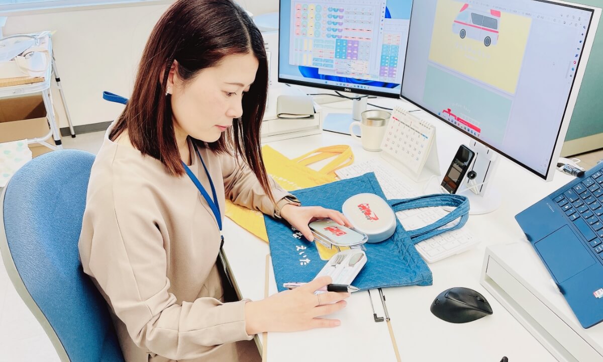 自社商品の企画・開発力でお客様を支援。